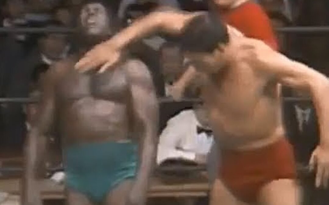 Giant Baba vs. Bobo Brazil – JWA 5/16/1969